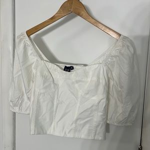 Cropped GAP puff sleeve corset top